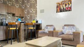 2 Bedroom Apartment with Great Views (All Rooms Ensuite)